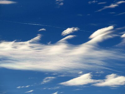 Cloud contrail clear photo