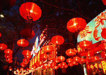 People crowd famous Wangfujing snack street photo