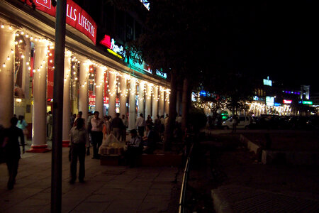 Shops along the innermost Connaught Circle in Delhi, India photo