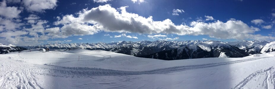 Skiing austria kitzbuehel