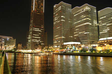 6 Night view in Yokohama