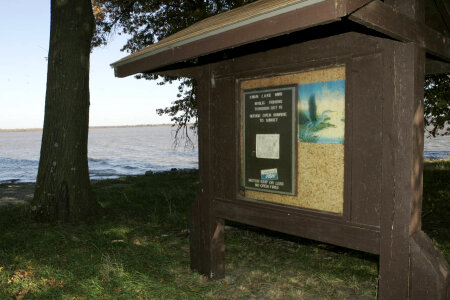 Swan Lake boat ramp