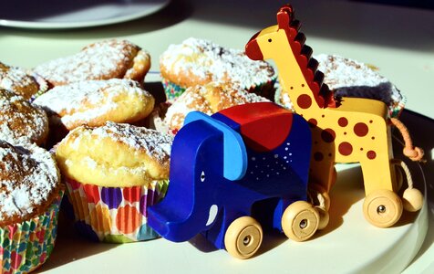 Elephant figure giraffe