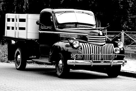 Vans year built 1942 america