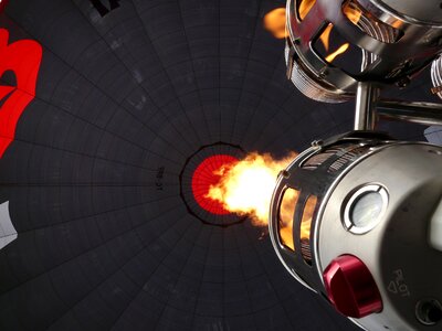 Hot air heat