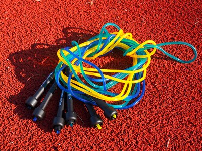 Kunsstoffseile jumping rope sport photo