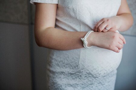 Pearl bride bracelet photo