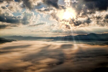 Cloud somma sea of clouds