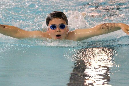 Child sports swimming pool photo