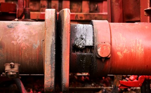 Iron metal object