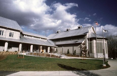 Array building center