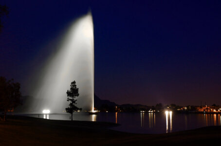 Fountain Hills water spray in Arizona photo