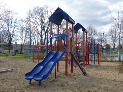 Outdoors play activities