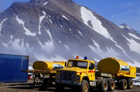 Truck greenland supply photo