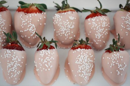 Cream strawberries vanilla photo