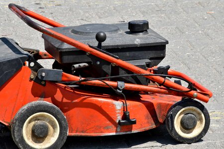 Lawnmower machine vehicle