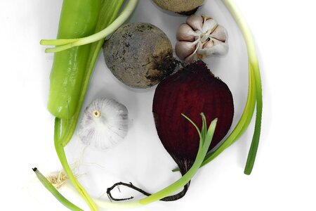 Beetroot garlic leek