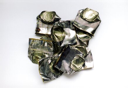 Tin container silver