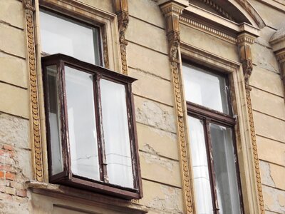 House window architecture
