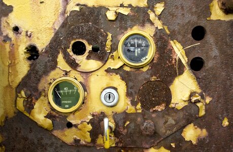 Gauges engine brown industry