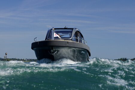 Motor boat marino apb day cruiser