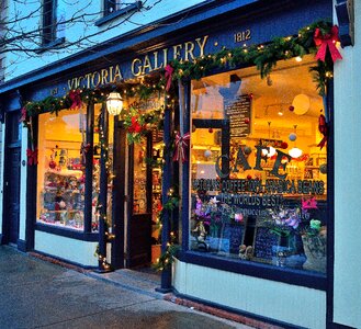 Gallery christmas lights sidewalk photo