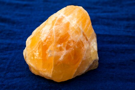 Doppelspat orange calcite orange