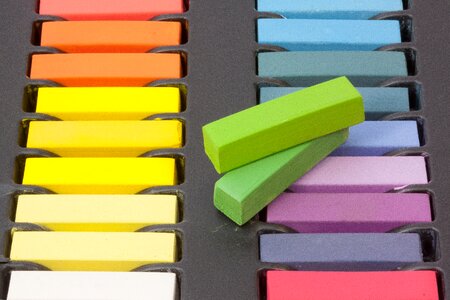 Colorful paint hair chalking