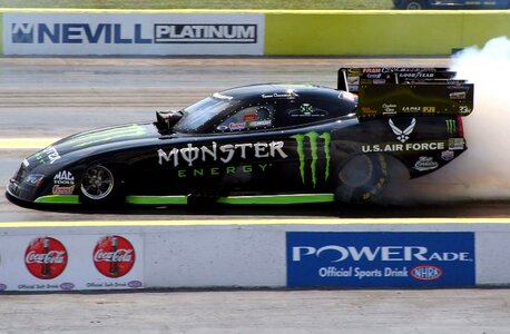 Track competition drag racing