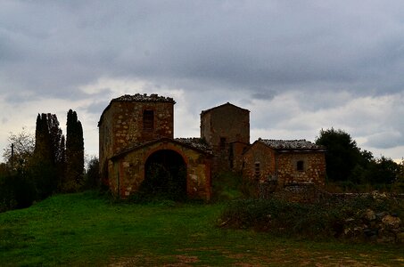 Italy stone house photo