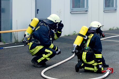 Breathing apparatus respiratory protection hose photo