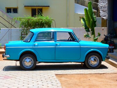 Vehicle turquoise old
