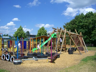 Tires klettergerüst slide