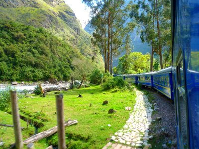 Train Zugfahrt Andes Machu Picchu photo