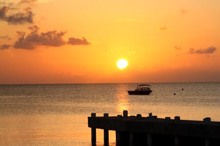 Sea scenic boat