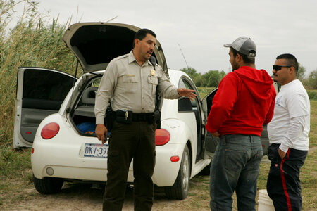 Refuge Officer and trespassers-1