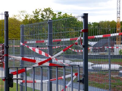 Closing construction distance