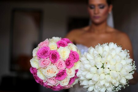 Wedding Bouquet bride blurry photo