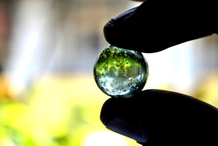 Finger glass marble