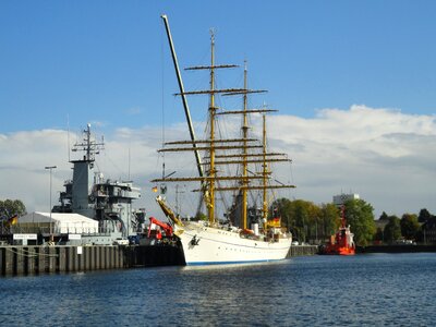 Boat harbor mast photo