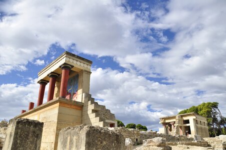 Knossos ruin roman