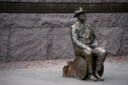 Us statue memorial