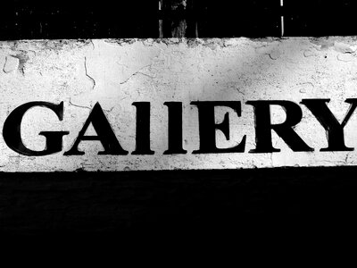 Gallery text business photo