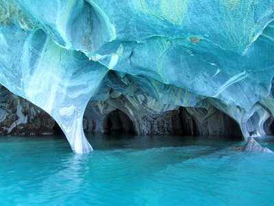 Blue undermines water