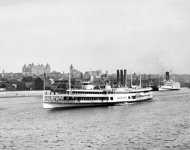 Steamer Albany departs for New York City from Albany, New York