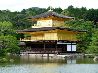 Goldener Tempel in Kyoto photo