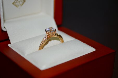 Gold yellow diamond