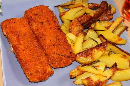 Deep fried country potatoes wedges
