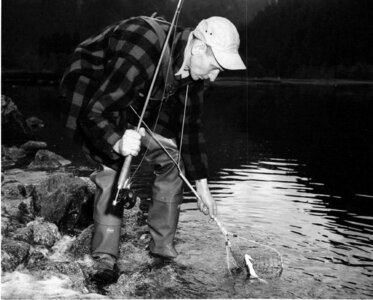 Angler fang fisherman photo