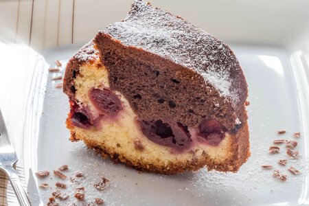 Berry biscuit bread